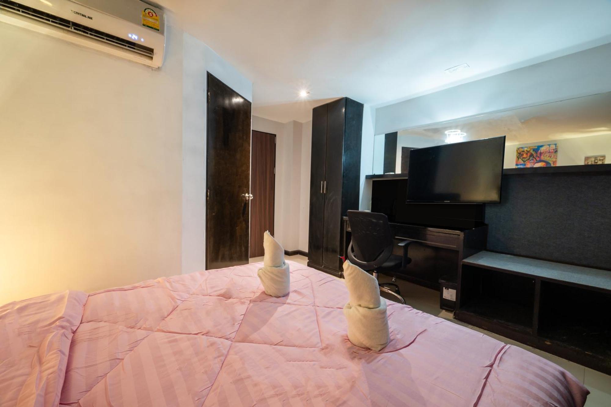 Abunawas Merry Inn At Walking Street Pattaya Eksteriør billede